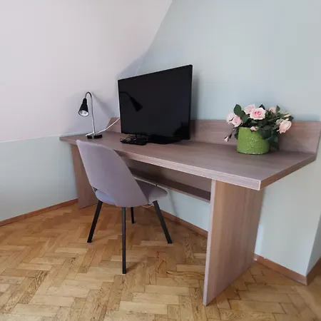 Zieliniec Szálloda 2*