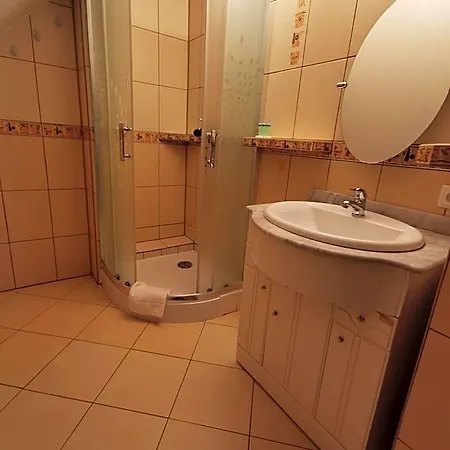 Zieliniec Hotel 2*