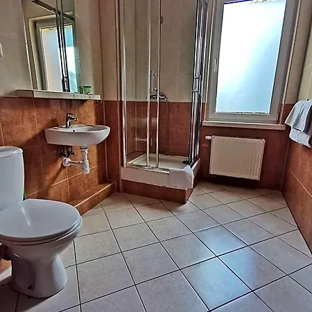 Zieliniec 2* Poznań