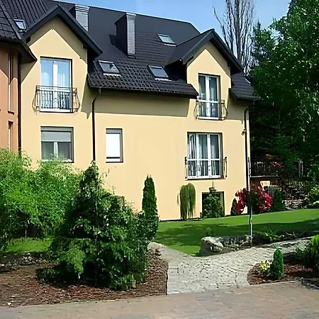 Zieliniec Hotel 2*