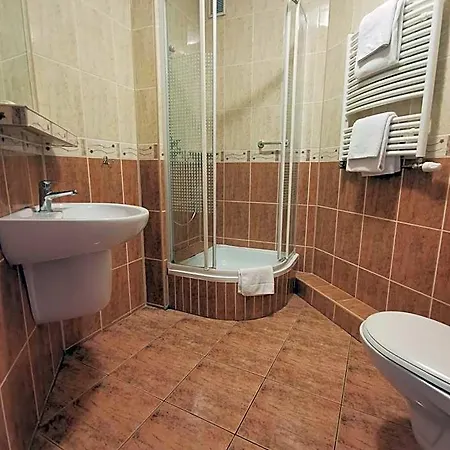 Zieliniec Hotel 2*
